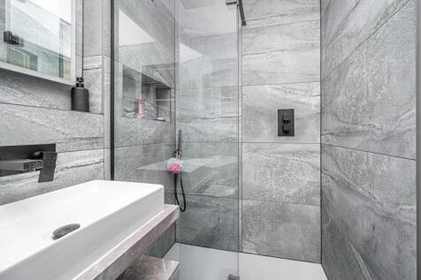 En Suite Shower Room