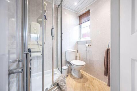 Annexe Shower Room