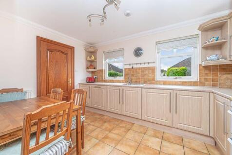 Breakfasting Kitchen