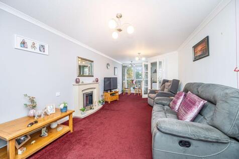 Lounge with open plan dining