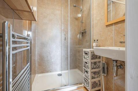 En Suite Shower Room