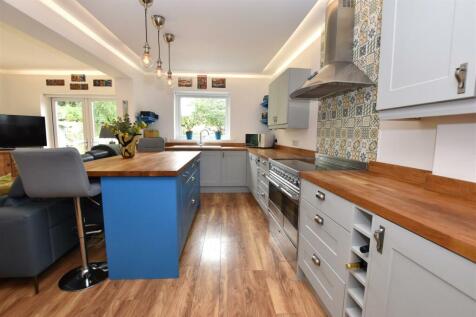 Dining Kitchen - Image Two.JPG