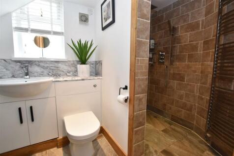 Ground Floor Shower-Wet Room.JPG