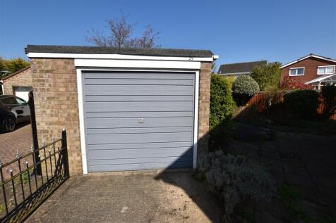 Garage.JPG