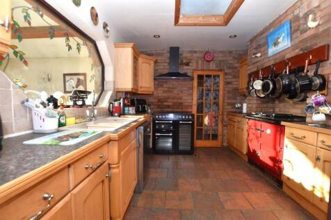 Kitchen Area.JPG
