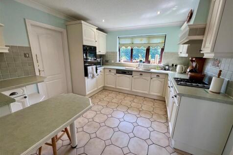 Breakfast Kitchen.jpg