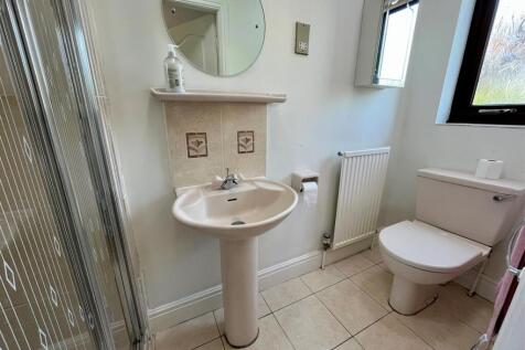 En Suite Shower Room.jpg