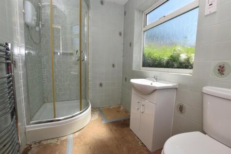 Shower Room.JPG