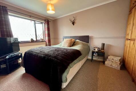 Bedroom One.jpg