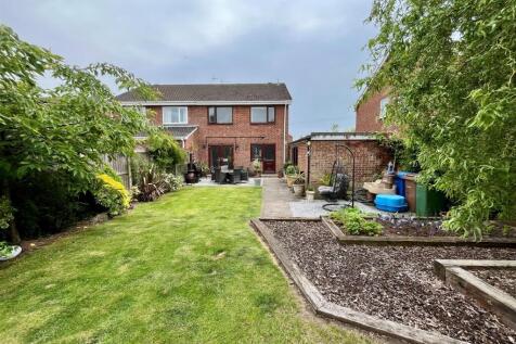 Rear Garden - Image Two.jpg
