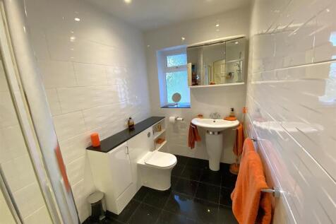 Shower Room.JPEG