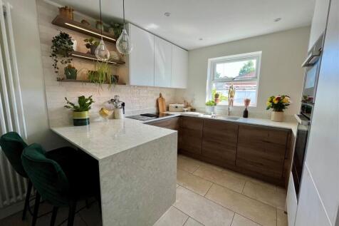 Fitted Kitchen.jpg
