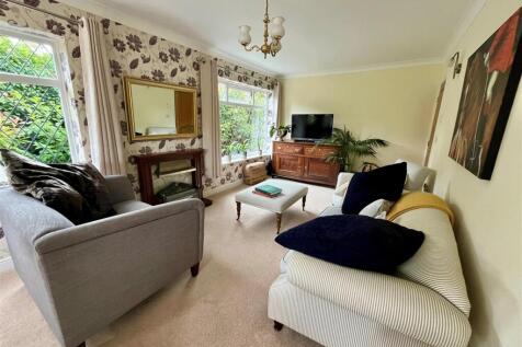 Lounge Area.jpg