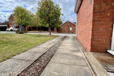 Driveway.jpg
