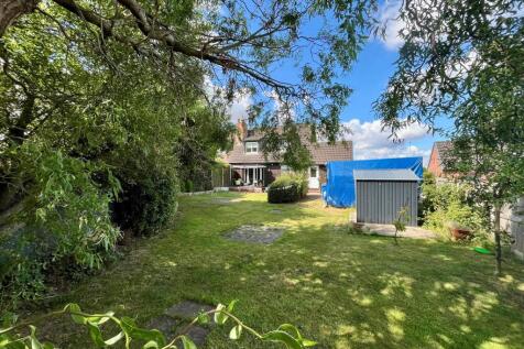 Rear Garden - image two.jpg