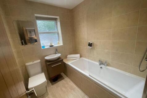 Bathroom.JPG
