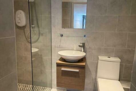 ensuite.jpeg