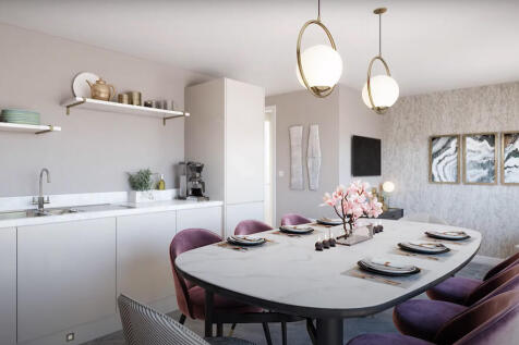 Mey 4 bedroom home, open-plan kitchen/dining room