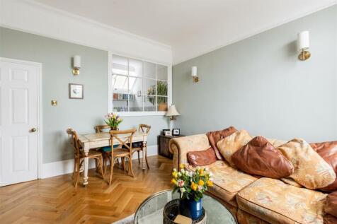 Flat 5, 27 Sussex Square-13.jpg