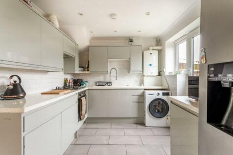 66 Connell Drive-6.jpg