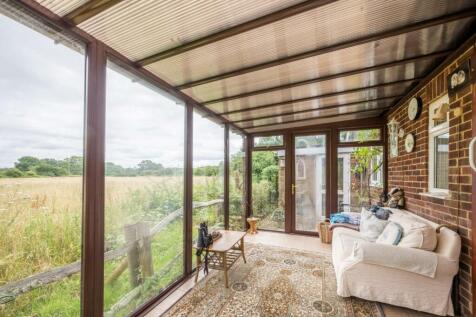 8a Woodside Close-12.jpg