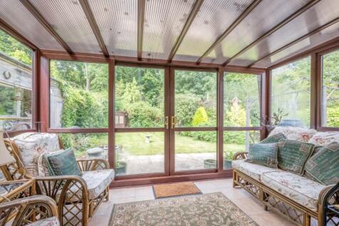 8a Woodside Close-14.jpg