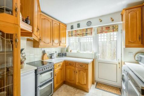 8a Woodside Close-9.jpg