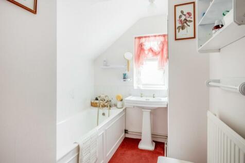 8a Woodside Close-19.jpg