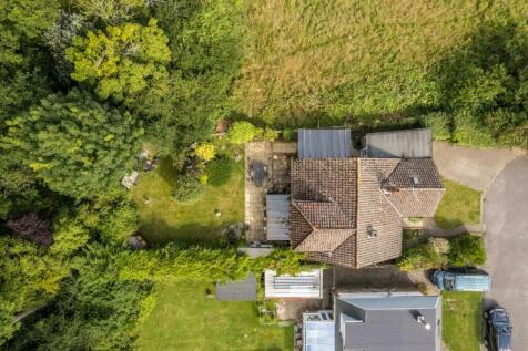 8a Woodside Close-28.jpg