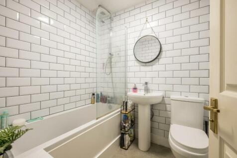 Flat 5, St Nicholas Place -9.jpg