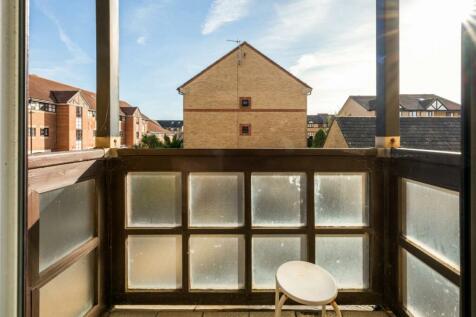 Flat 5, St Nicholas Place -4.jpg