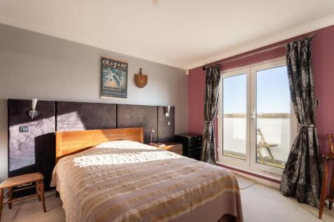 Britannia Court-6.jpg