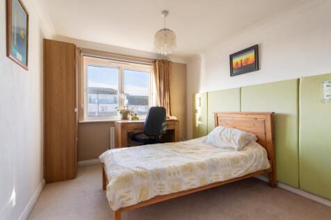 Britannia Court-10.jpg