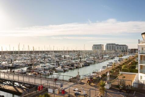 Britannia Court-16.jpg