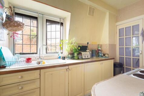 Tudor Close-4.jpg
