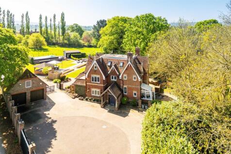 Bines Farm Cottage-5.jpg
