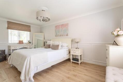 Charlwood Drive-1.jpg