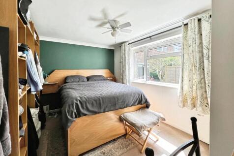 Bedroom.jpg