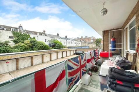 Balcony 2.jpg