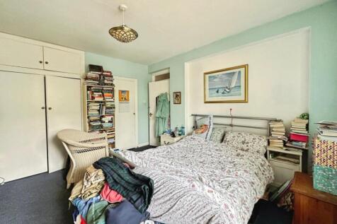 Bedroom1.jpg