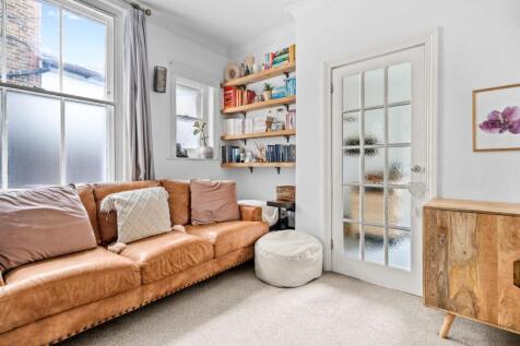20-web-or-mls-FLAT 1 - 61 WILBURY CRESCENT FINISHE