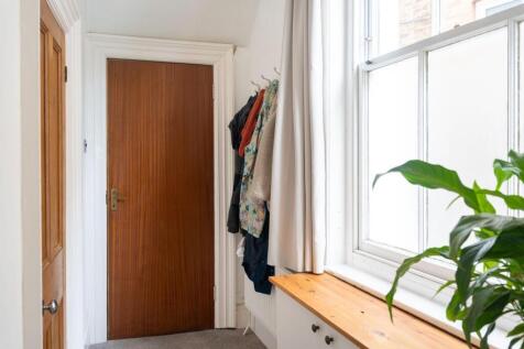 16-web-or-mls-FLAT 1 - 61 WILBURY CRESCENT FINISHE