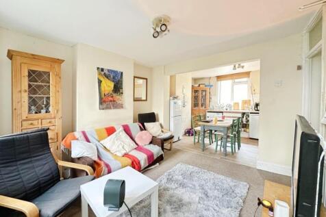LivingRoom.jpg