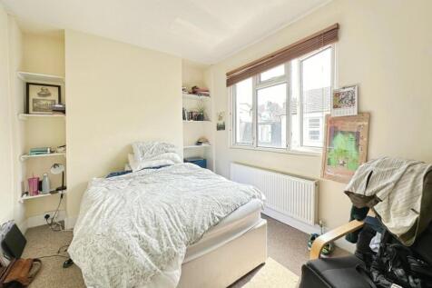 Bedroom3.jpg