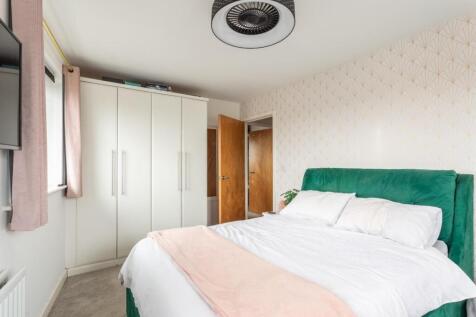 Falconers Court-9.jpg