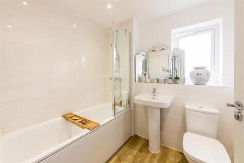60 Barton Way-22.jpg