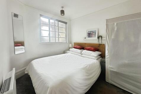 pbox-bedroom-330283.jpg