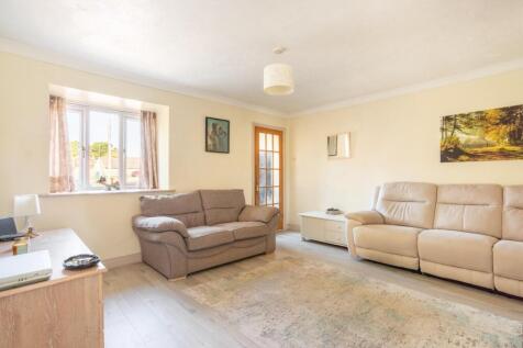Ganders Close-7.jpg