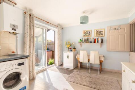 Ganders Close-10.jpg