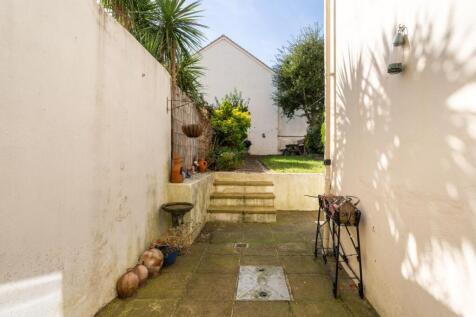 Goldstone Villas-9.jpg